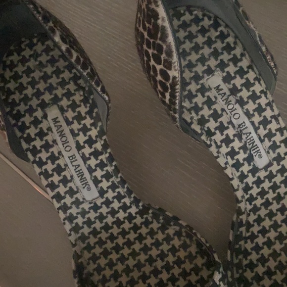 Used Like New - Cowhide Manolo Blahnik - Picture 2 of 6